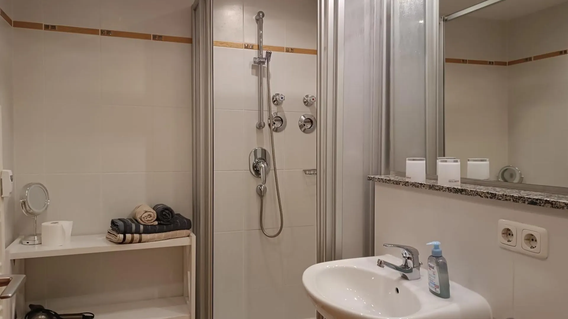 2-Raum Fewo Bergheimat - Hallenbad & Sauna Фишен Германия