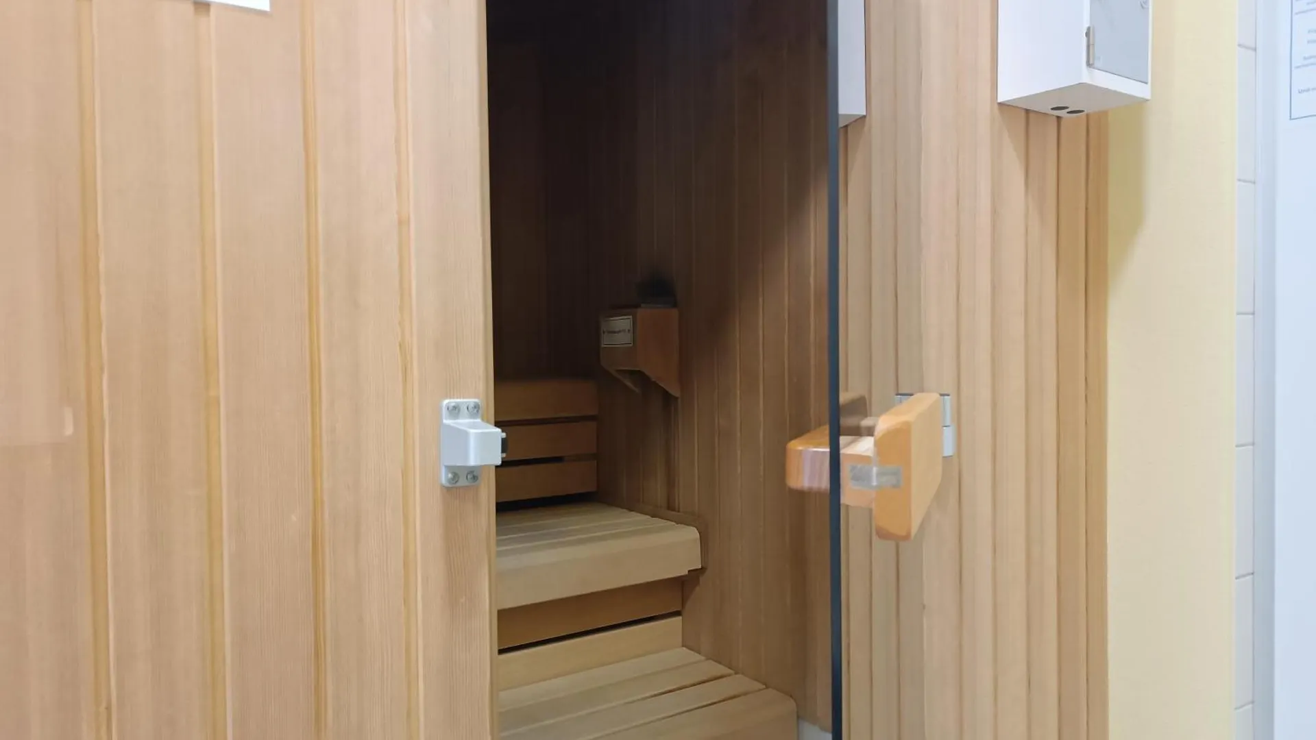 Апартаменты 2-Raum Fewo Bergheimat - Hallenbad & Sauna Фишен